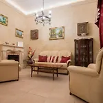 Grand Nyaraló